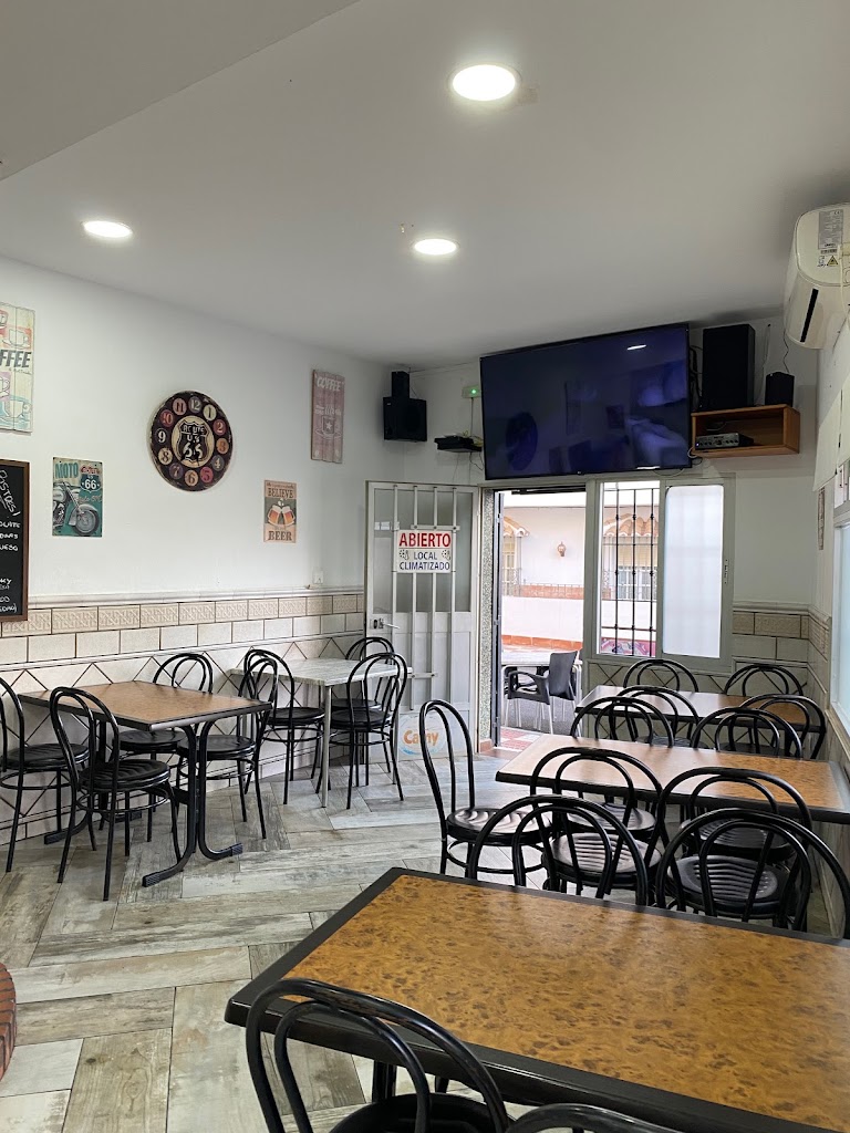Cafe Bar Nueva Carteya — Ambiente