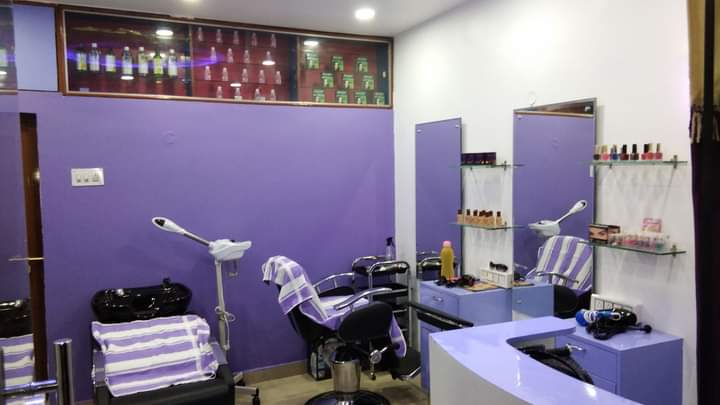 Gouthami Blink Beauty Parlour