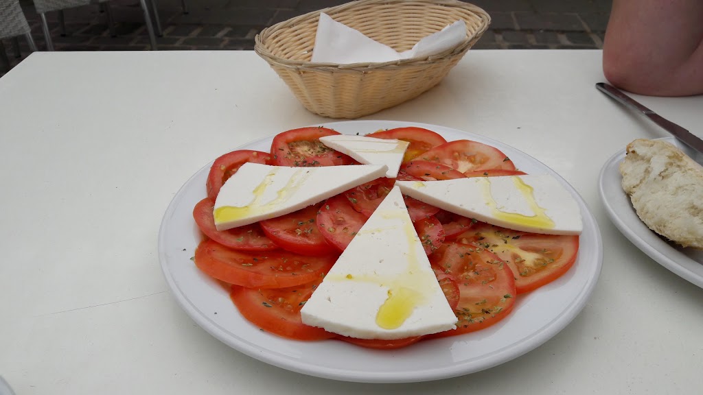 Kiosko La Oliva — Comida y bebida