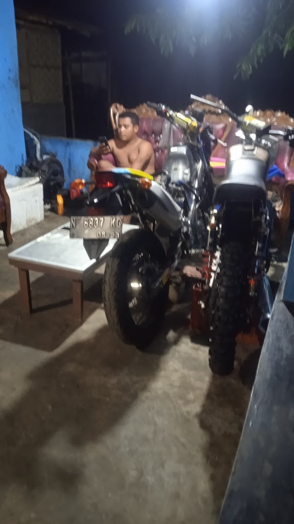 Bengkel motor morat marit racing team