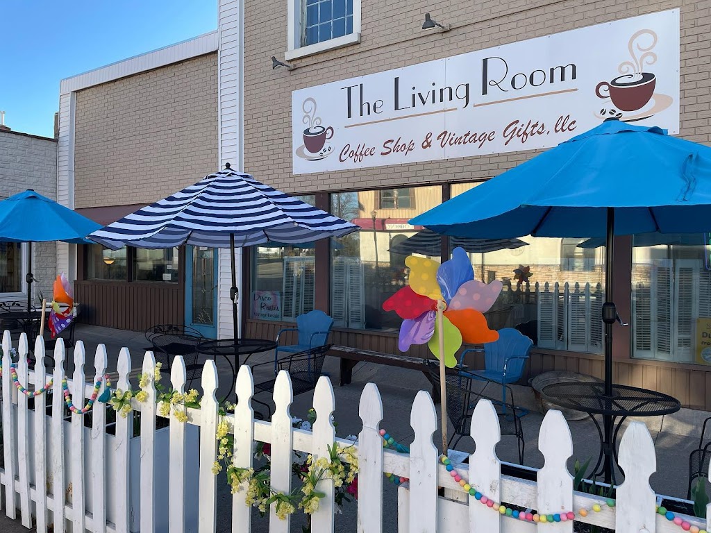  The Living Room Coffee Shop & Vintage Decor, LLC