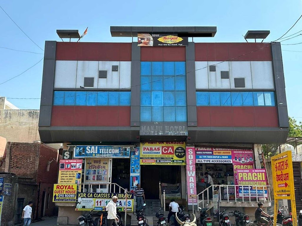 Oyo 81144 Royal Guest House
