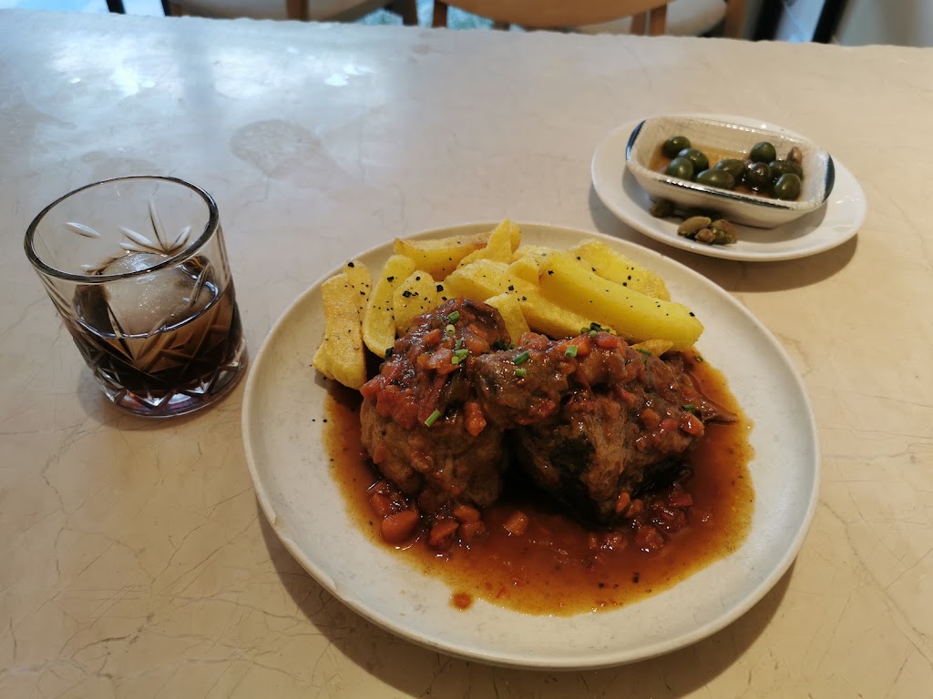 Brucho Bar — Rabo de toro