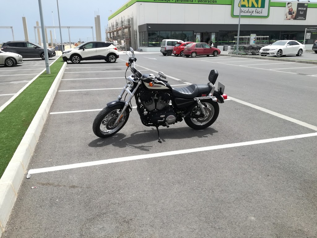 Moto Box