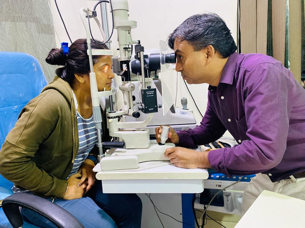 Dr Mayur Jawale Best Eye Specialist Retina Ophthalmologist Cataract Surgeon In Chikhali Moshi Talwade