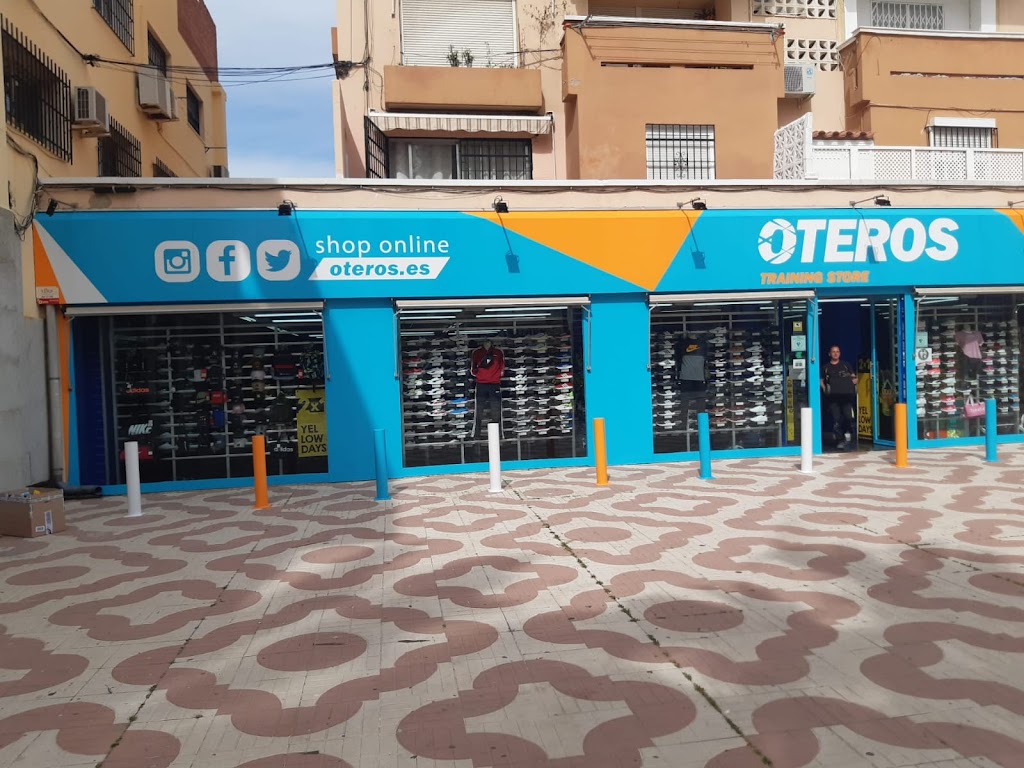 Oteros Training Store en Benalmadena