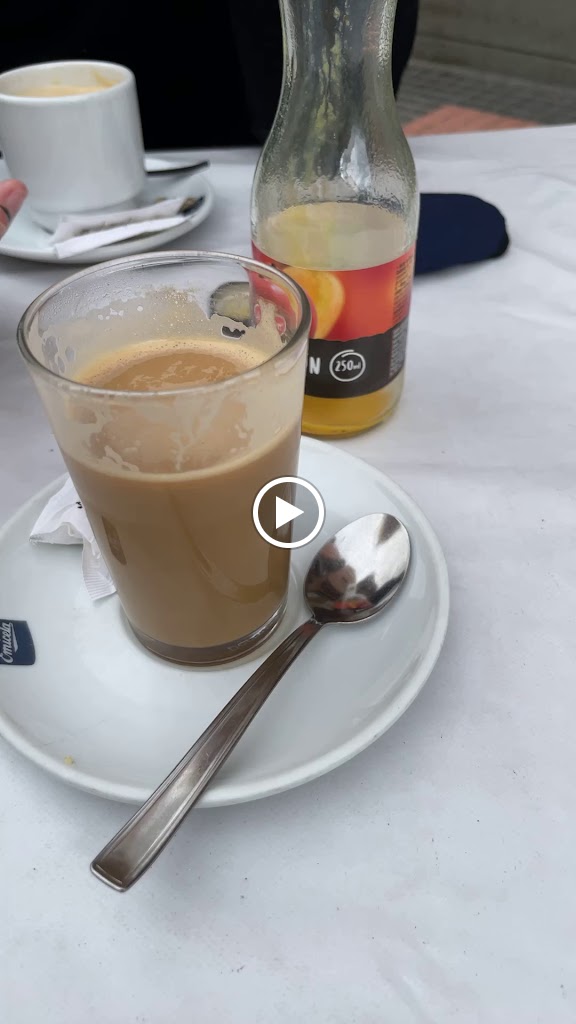Cafeteria Los Erizos — Videos