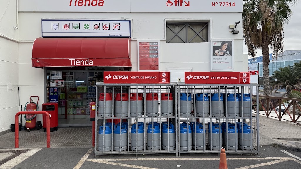 Estacion de servicio Cepsa — Exterior