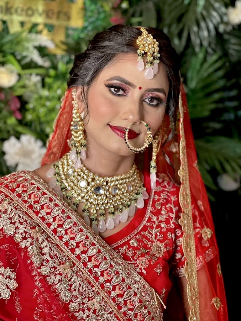 Shringarika Makeovers Maholi Sitapur