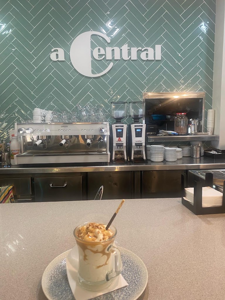 A Central — Cafe