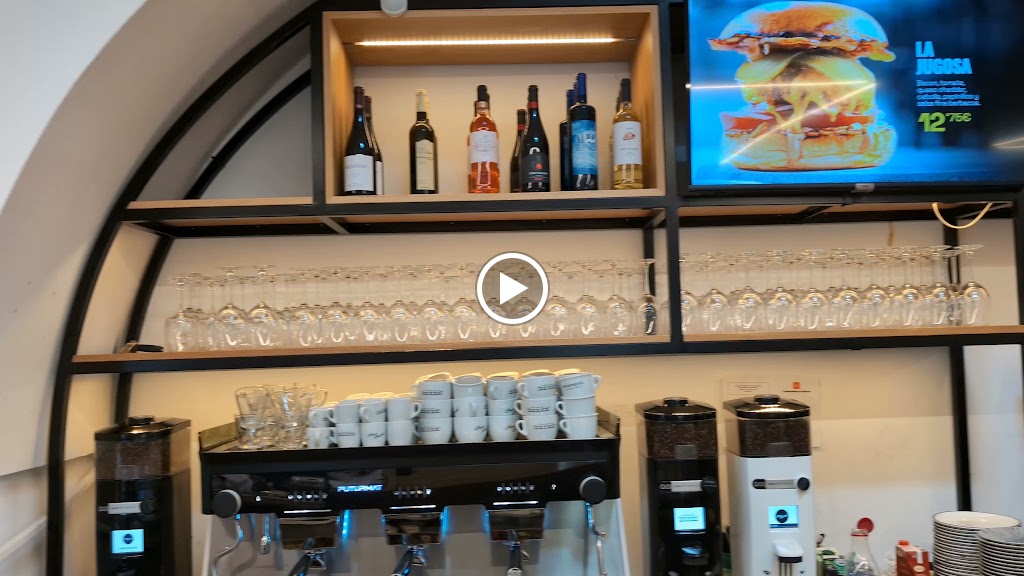 Cafeteria PACO PASTEL - La Plaza — Videos