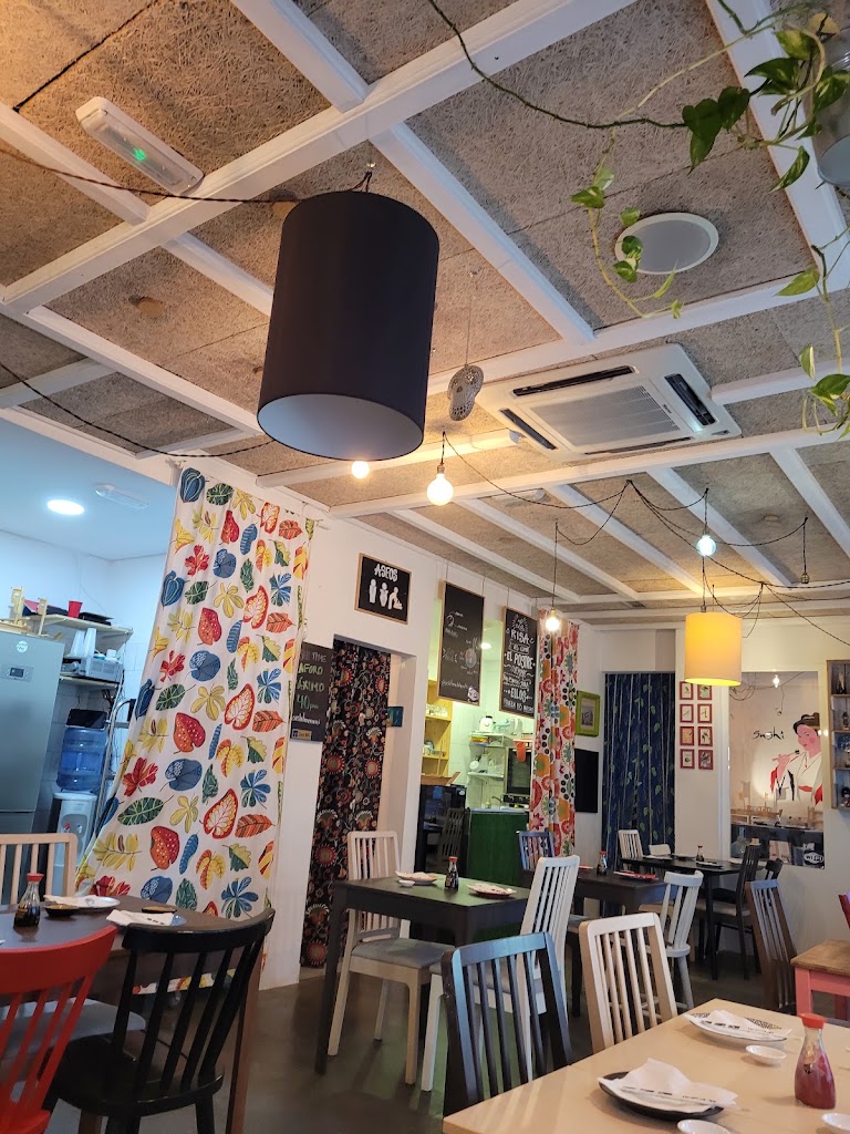 Sushi Time Nikkei — Ambiente