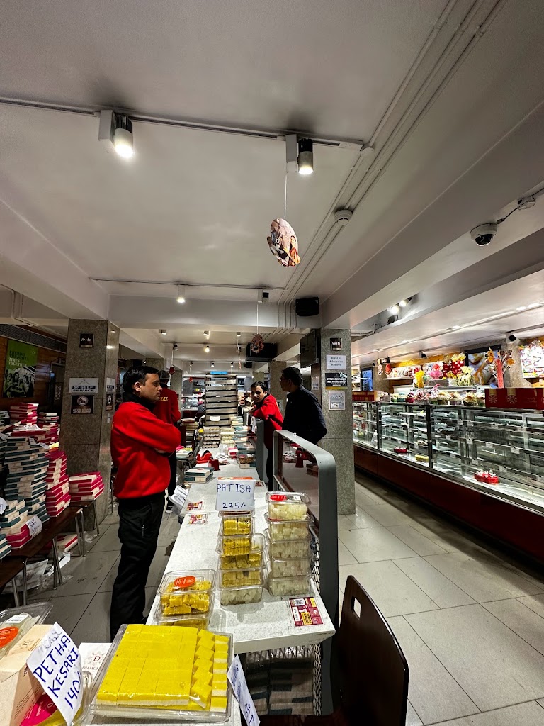 Diamond Best Bakery Sweets Restaurant Groceries