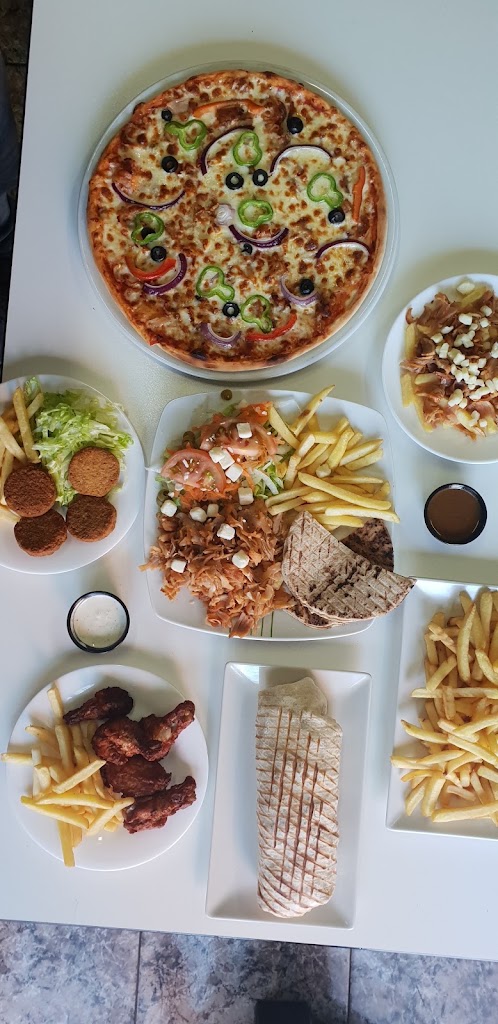 pizza place bar i doner kebab — Papas fritas