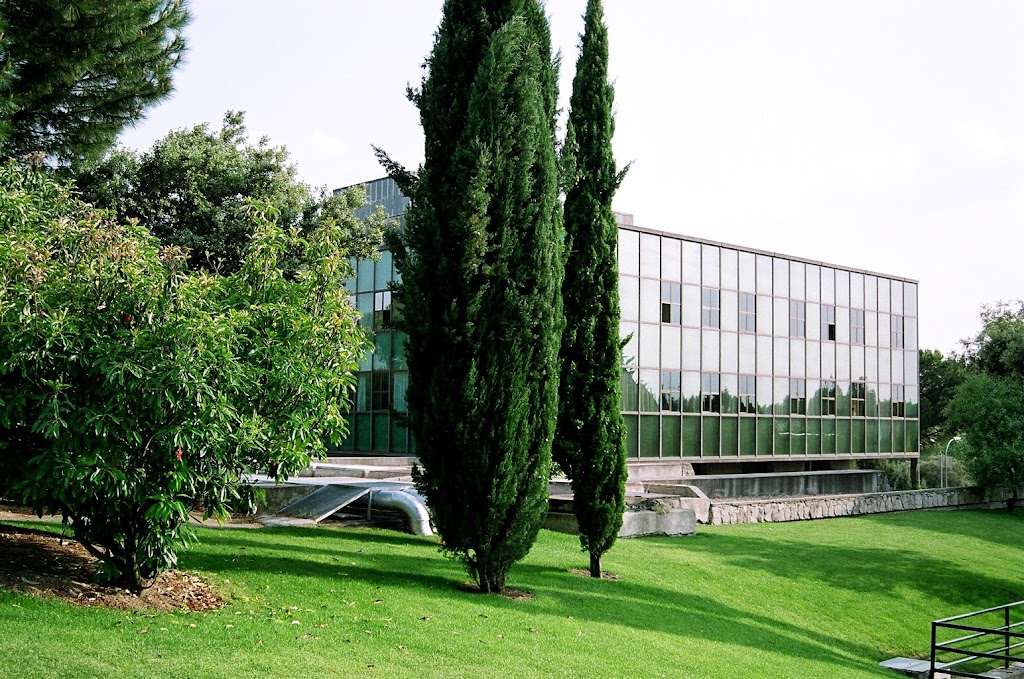 Escuela Tecnica Superior de Ingenieros Informaticos de la Universidad Politecnica de Madrid