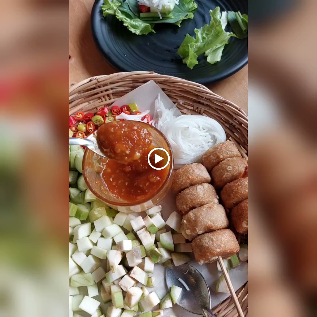 อิ่มเอิบแหนมเนือง (สาขาประชาอุทิศ)의 사진