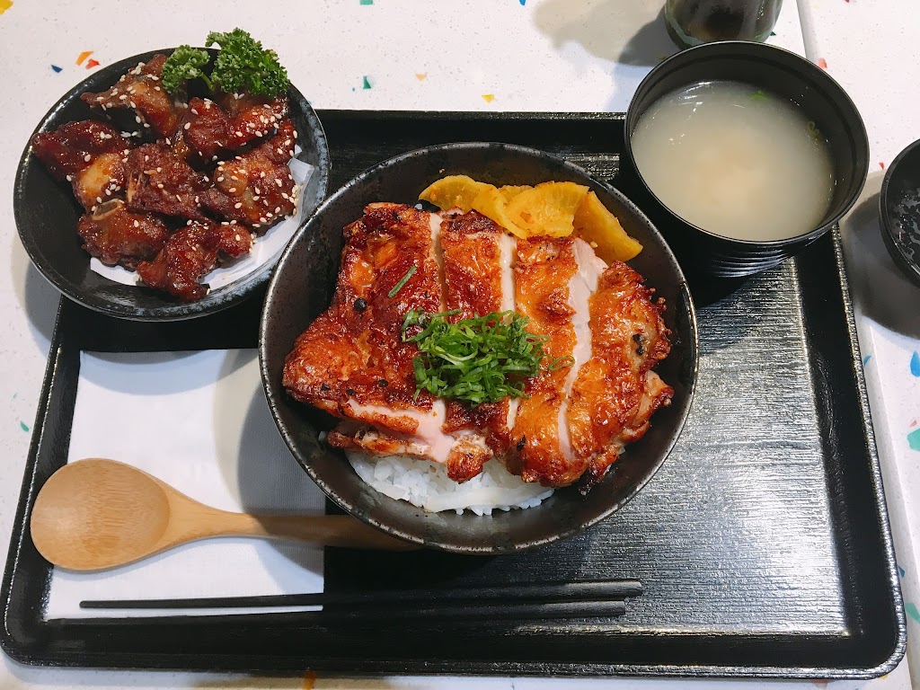 燒丼株式會社 夢時代高雄店 的照片