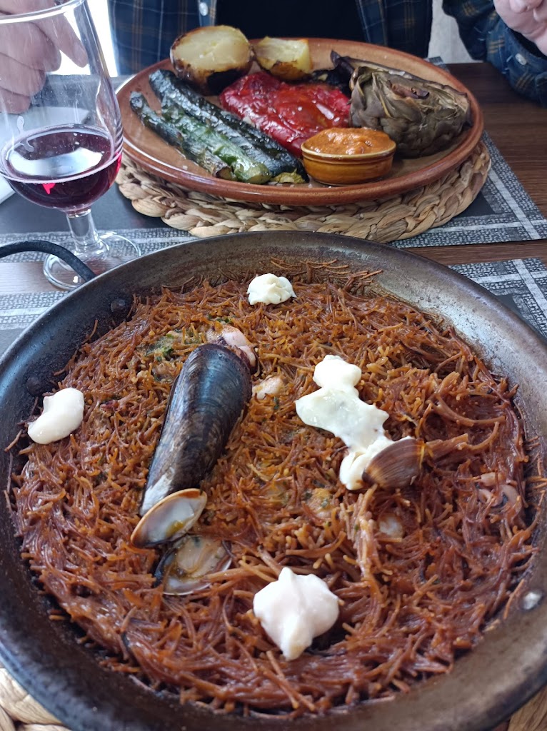 Restaurant El Sol — Paella