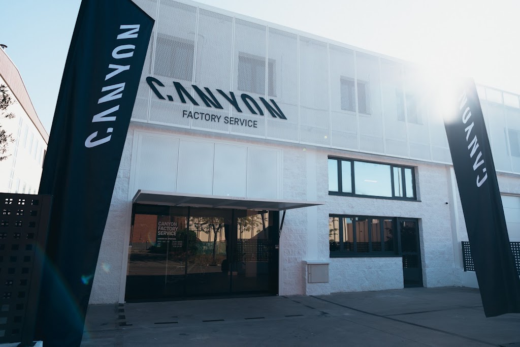 Canyon Factory Service Tres Cantos
