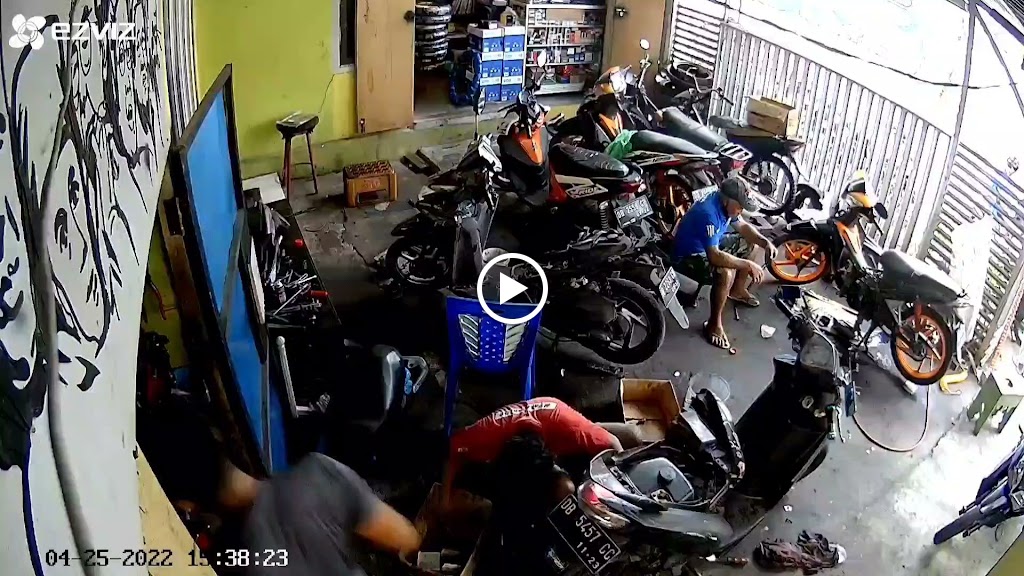 Caori Garage