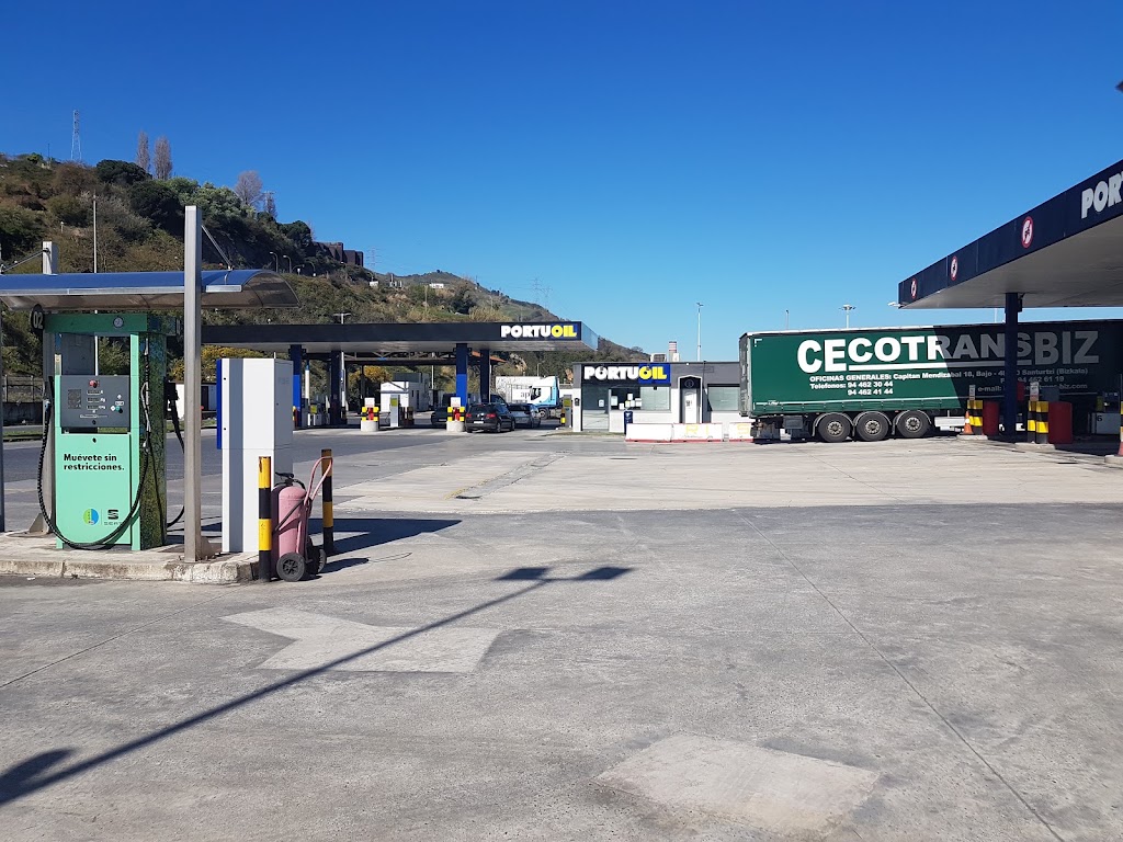 Estacion de Servicio PortuOil — Estacion de servicio