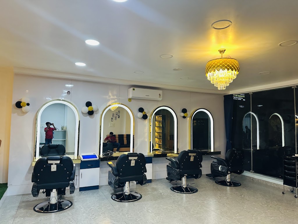 Fly Luxury Unisex Salon And Makeup Studio