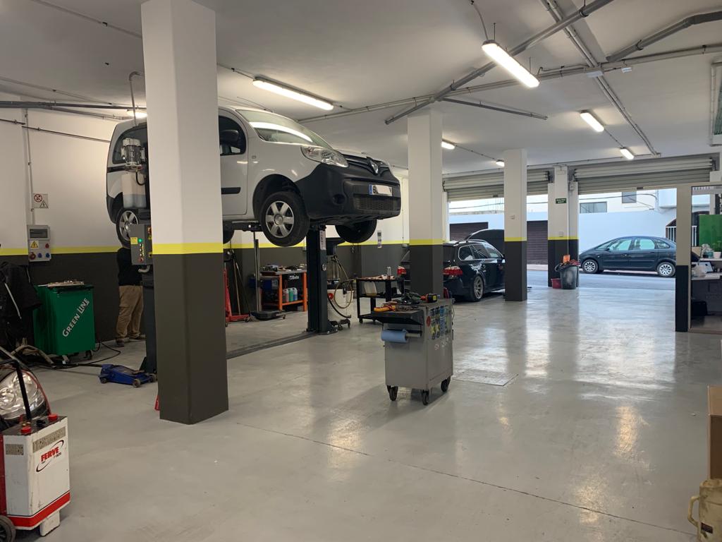 EMS GARAGE — Interior