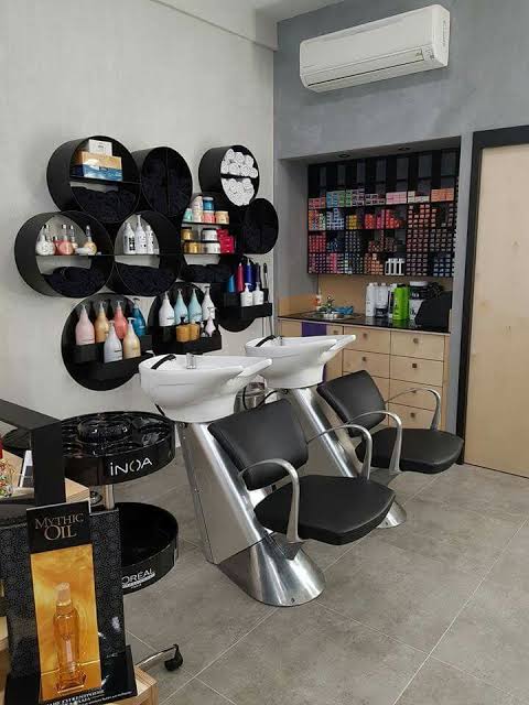 The Ellenabad Salon