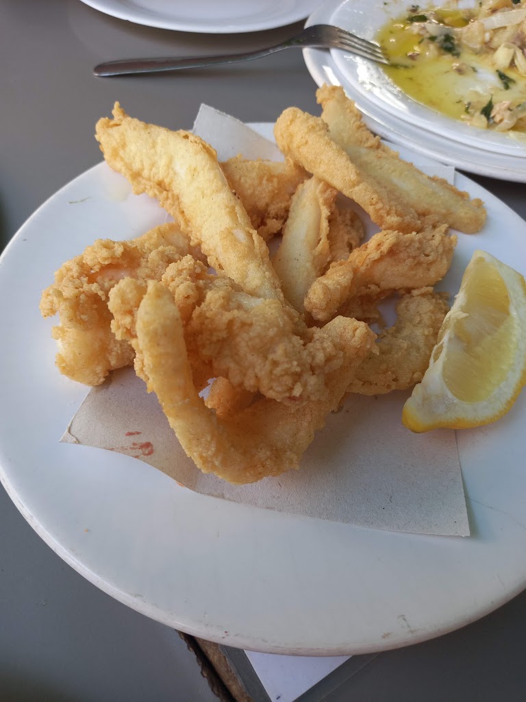 Pena Betica de Utrera — Comida y bebida