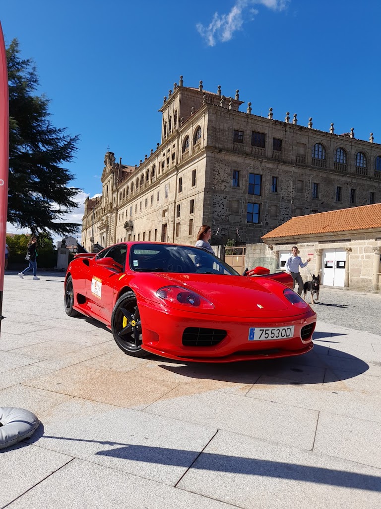 Monumento a Pedro Fernandez de Castro