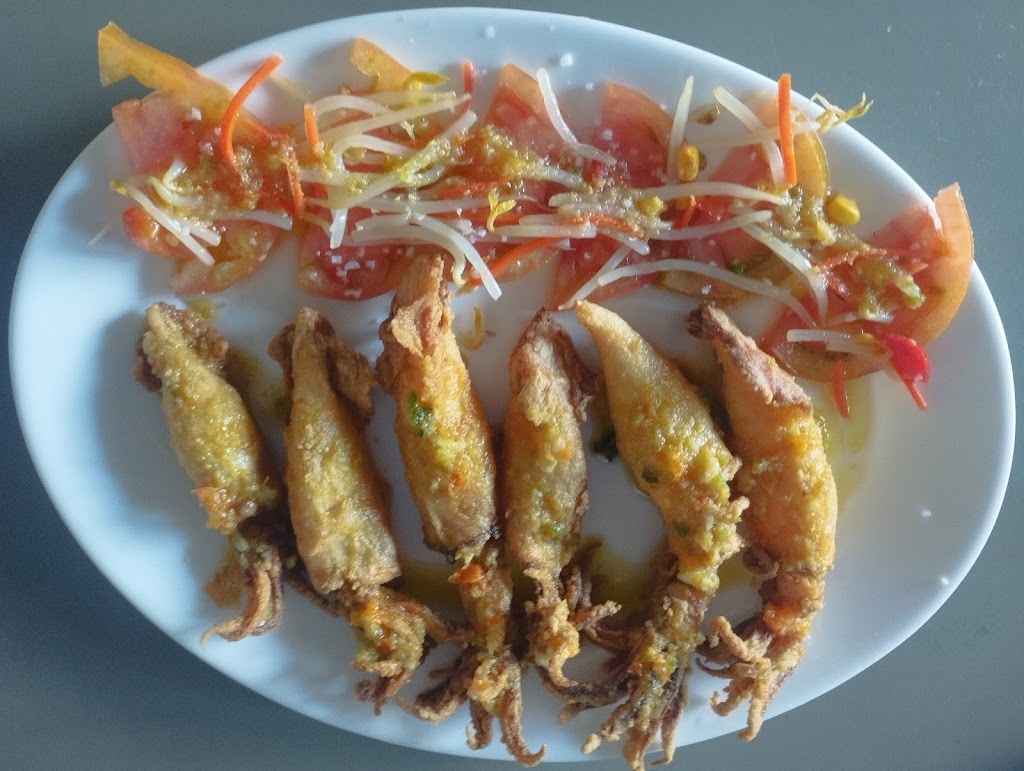 Bar hermanos Torrente — Comida y bebida