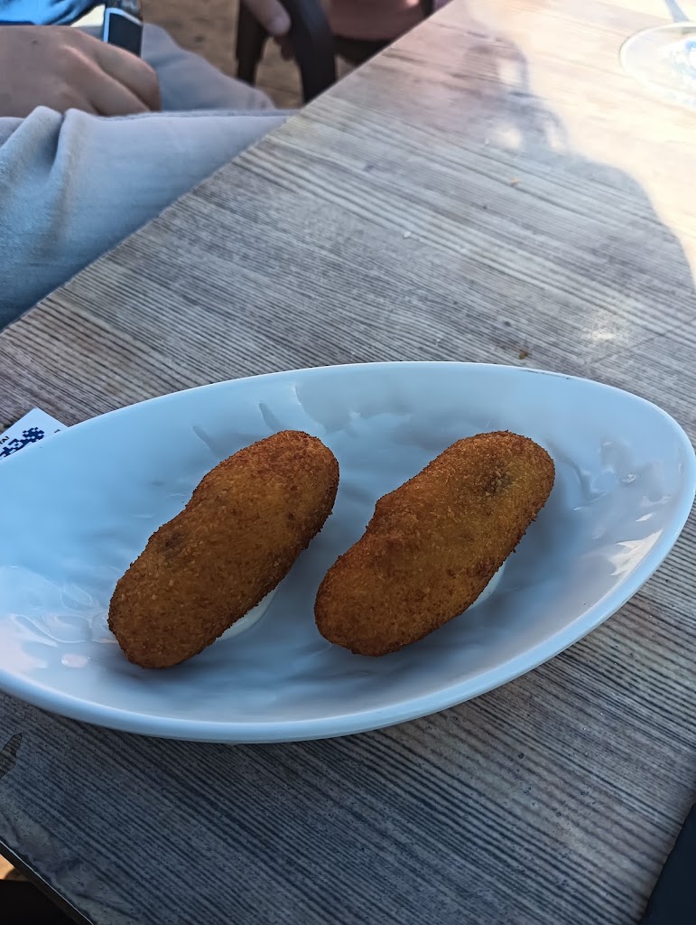 Cafeteria Cerveceria De Diego — Croqueta