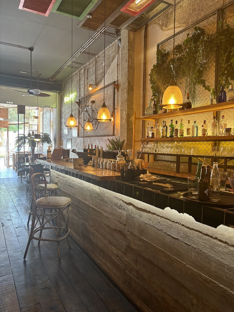 200 Gramos Burger & Beverage San Fernando