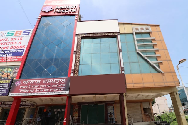 Oyo 16462 Hotel Fb