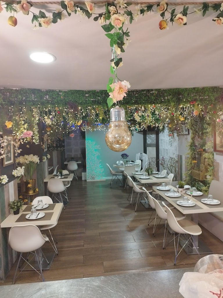 Pollo Rico, bar restaurant ecuatoriano