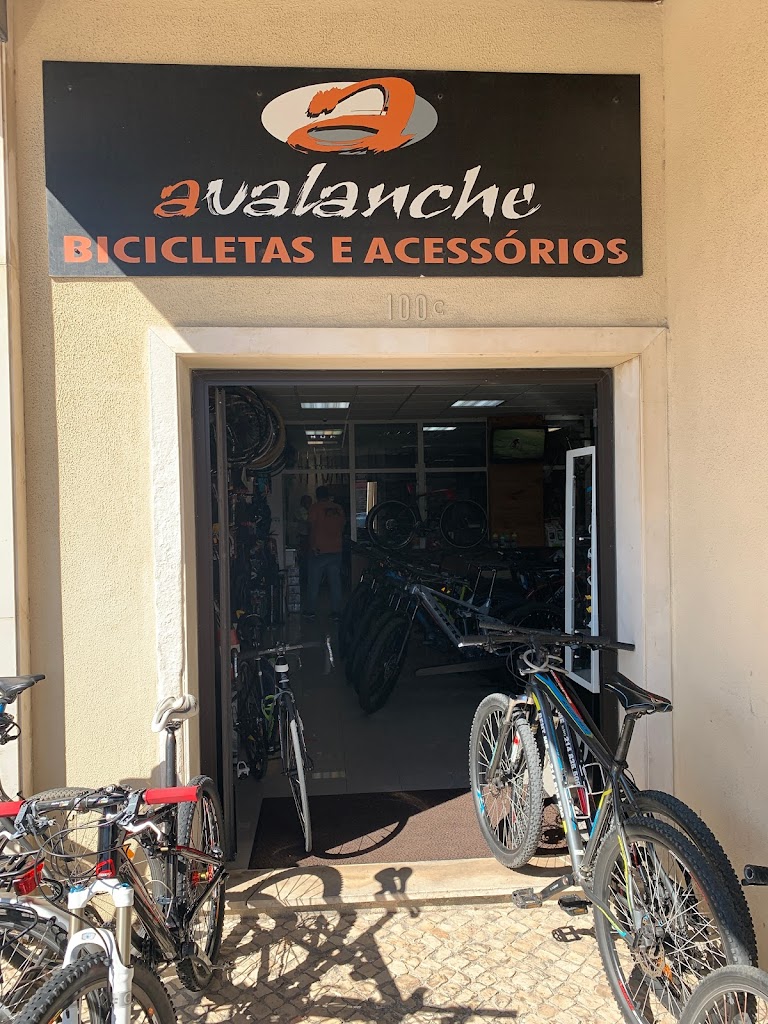 Avalanche, Artigos Desportivos, Lda. em Cascais