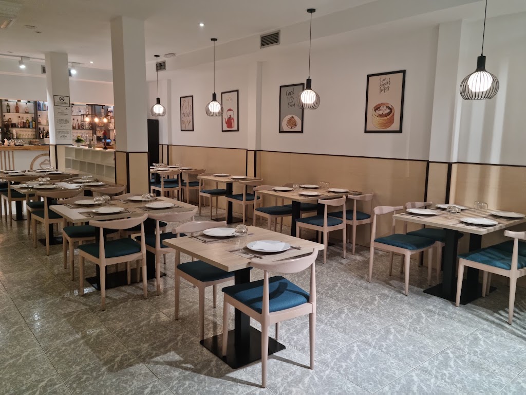 Restaurante MIFAN & SUSHI — Ambiente