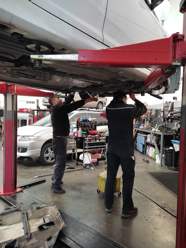 The R Garage — Taller