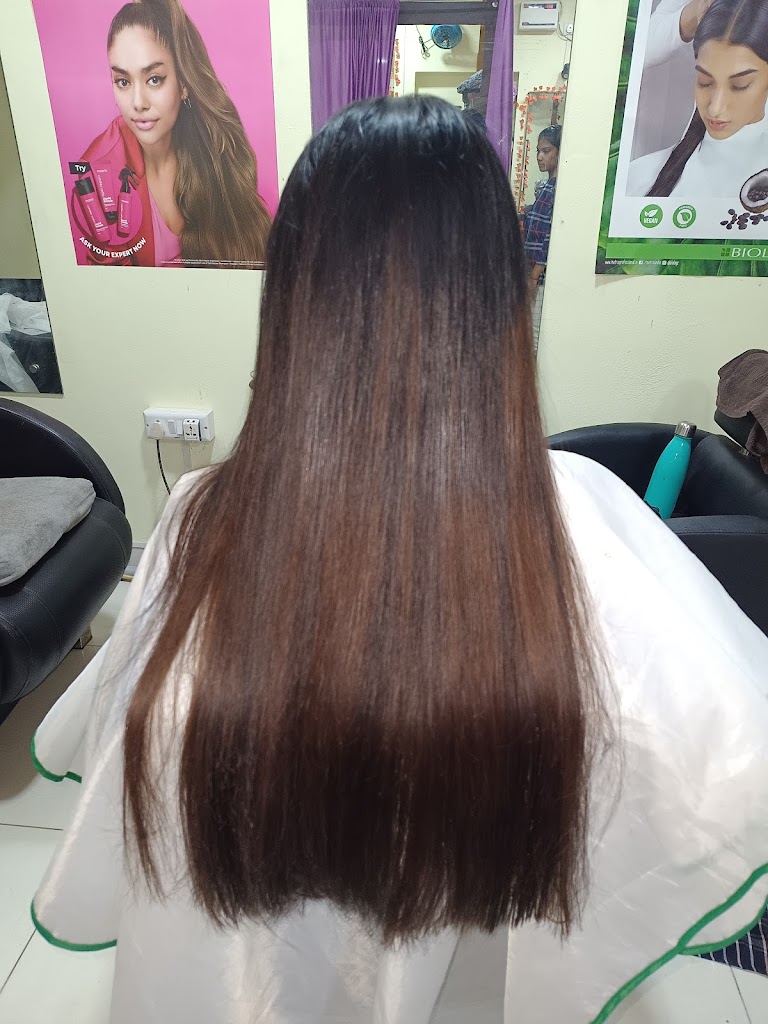 Trendy Trees Beauty Parlour