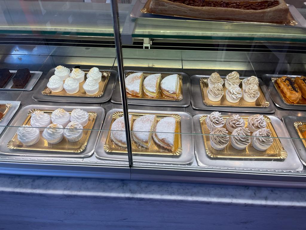 Cafeteria ArCa Cafe — Ambiente