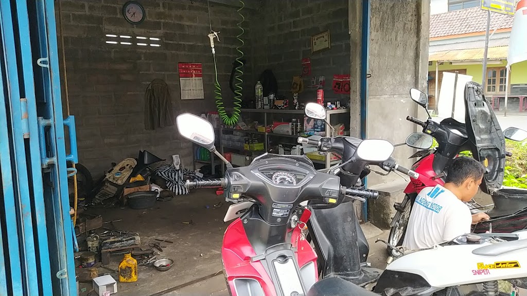 Azzam Motor