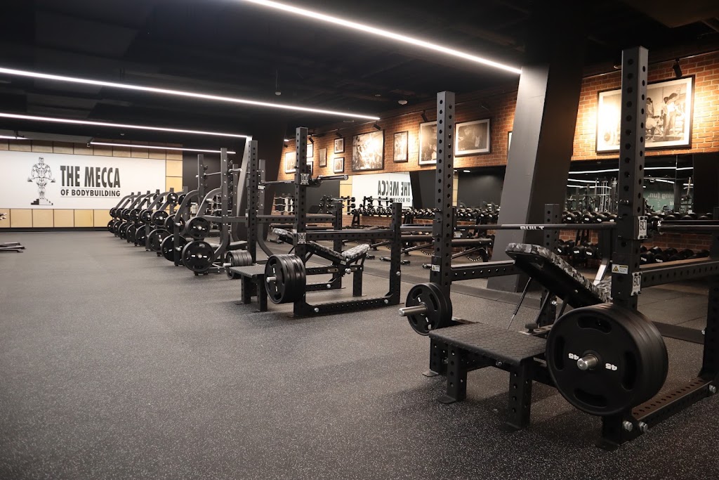 Gold's Gym - NoMa Center