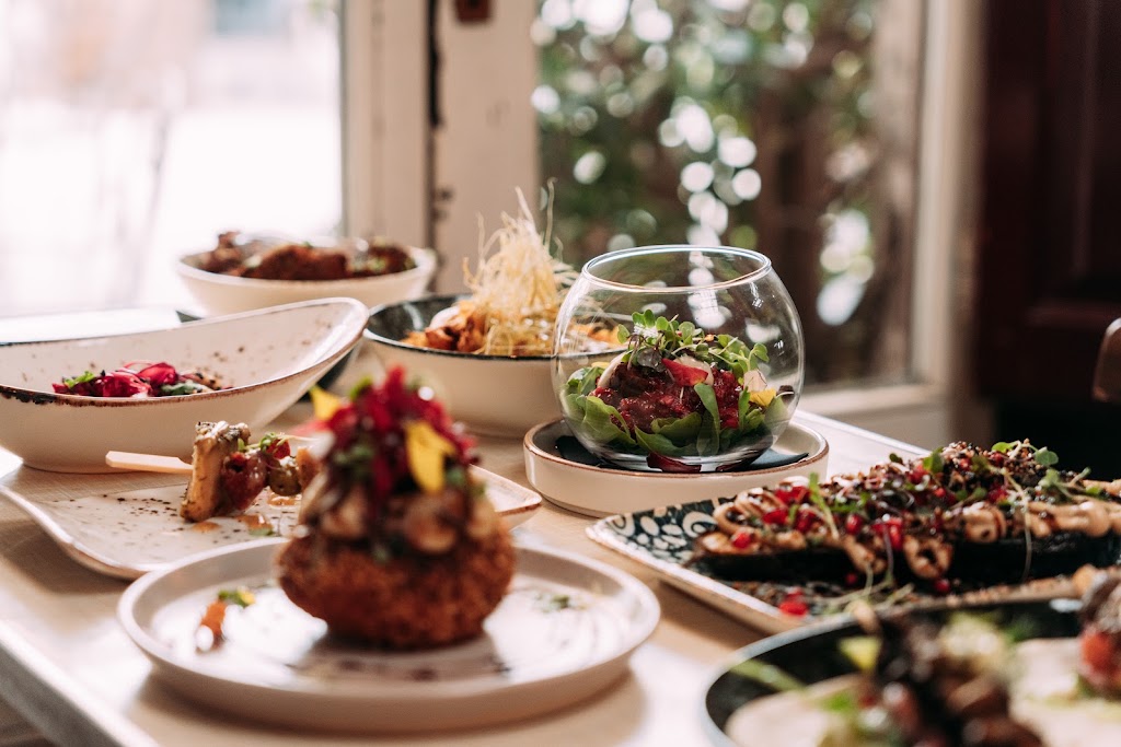 Restaurant Greta — Comida y bebida