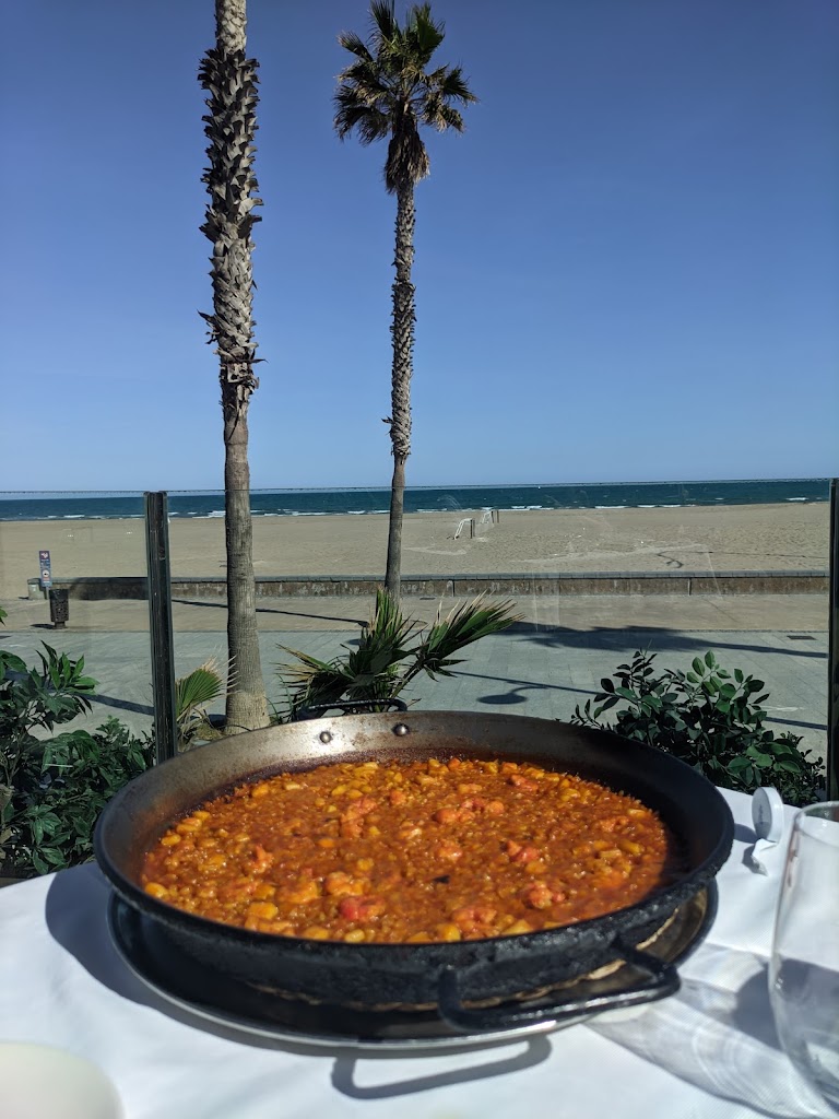 Restaurante La Ferradura — Comida y bebida