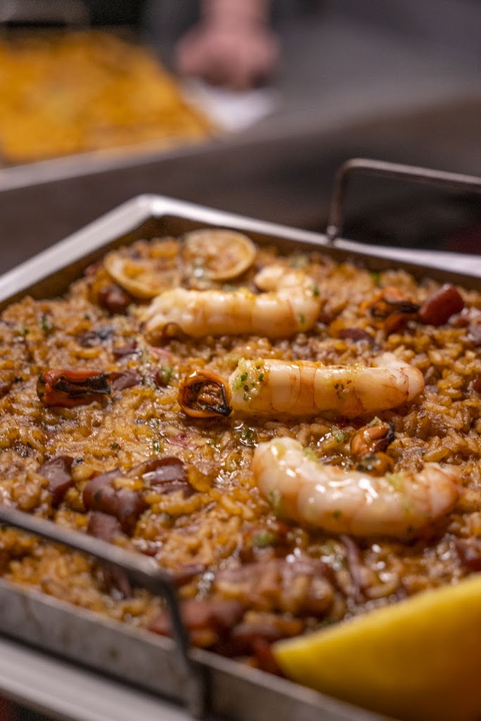 SexyCat - Restaurante / Karaoke — Paella