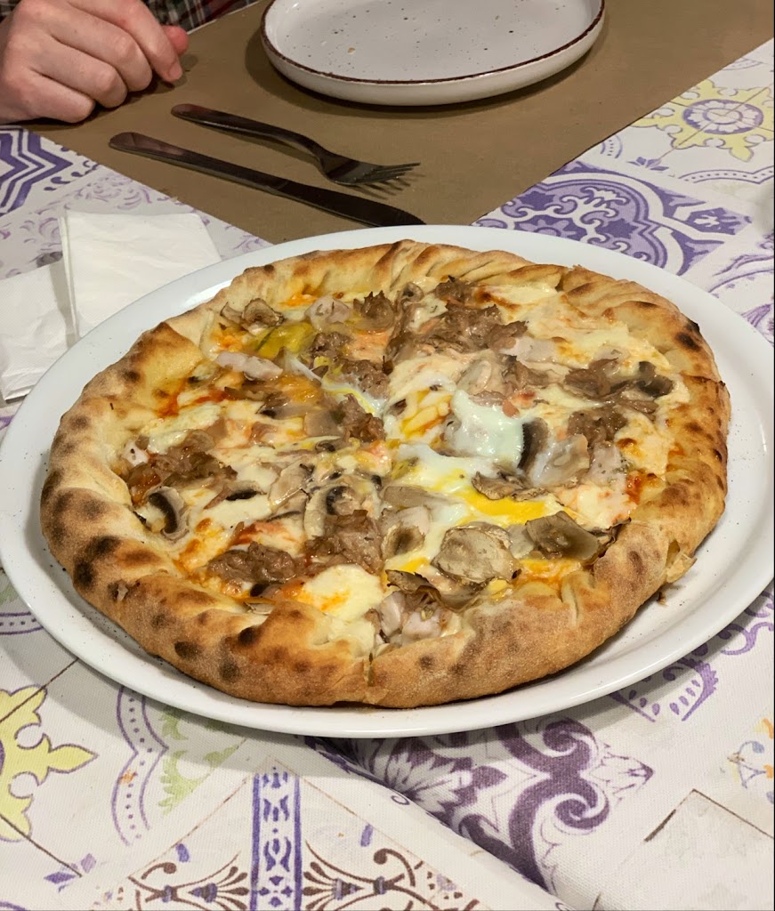 Restaurante Trattoria Fratelli — Comida y bebida