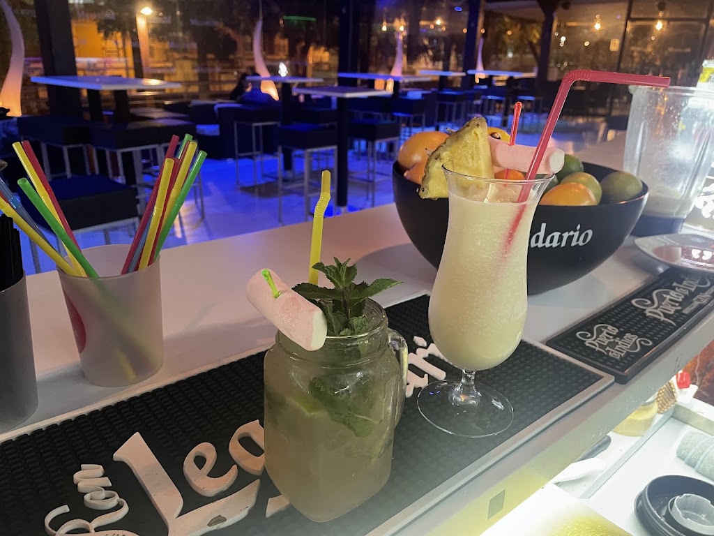 Millenium cocktail bar — Del propietario