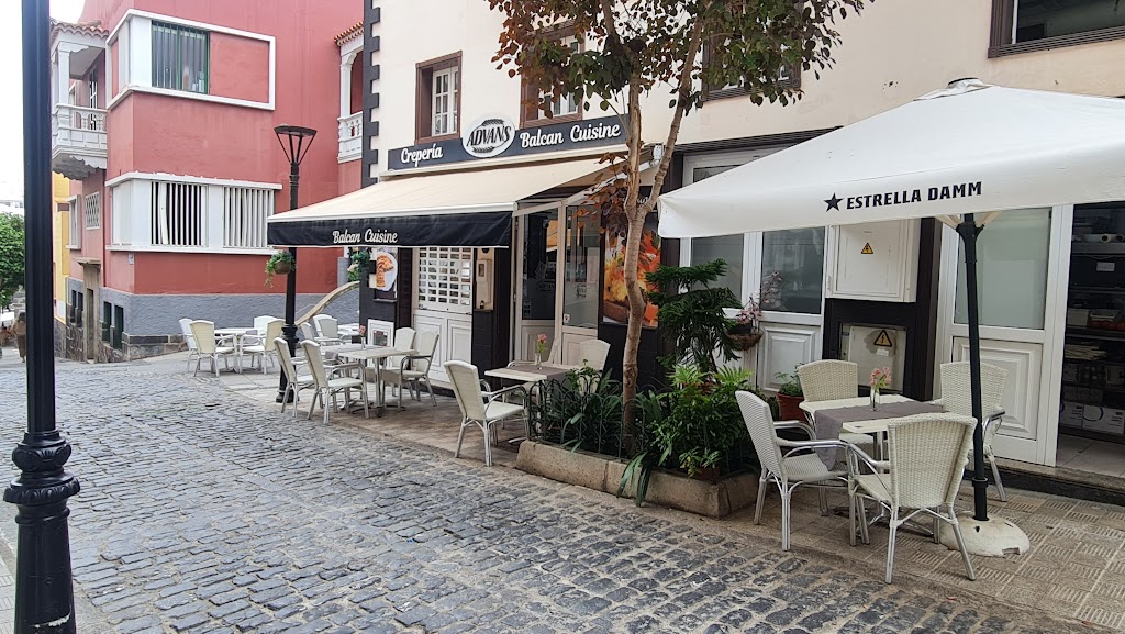 Advans Creperia y Balkan Cuisine