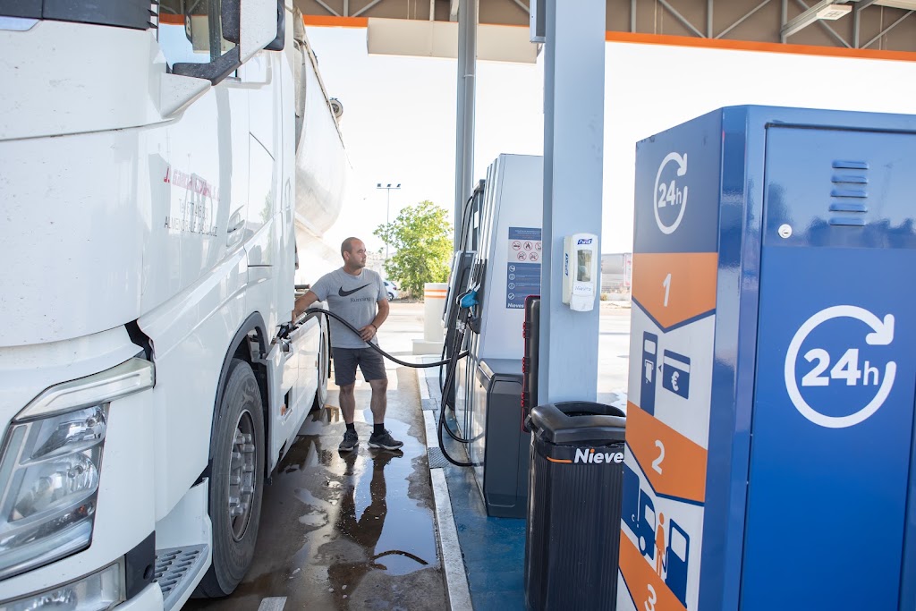 Gasolinera Nieves Merida — Surtidor de combustible