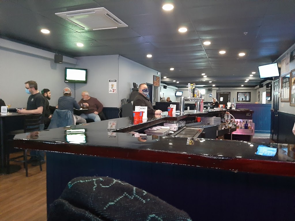 Bar & grill in South Hadley